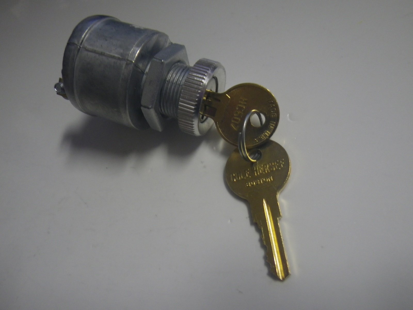 Golf Cart Universal 12V 2 Spade Terminal Ignition Switch w/ 2 Keys